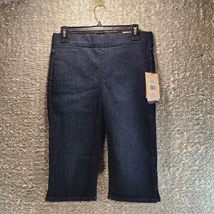 NYDJ Pull On Knee Capri Denim Blue Jeans Size M 6, 8, 10 Tummy Control NWT
